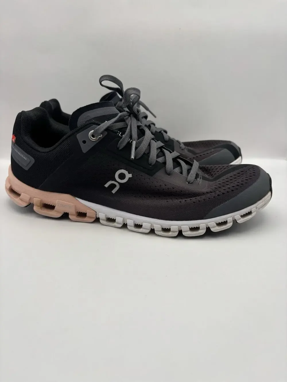 On Cloud Running Cloud flow Black And Pink Sneakers Women Size 9.5